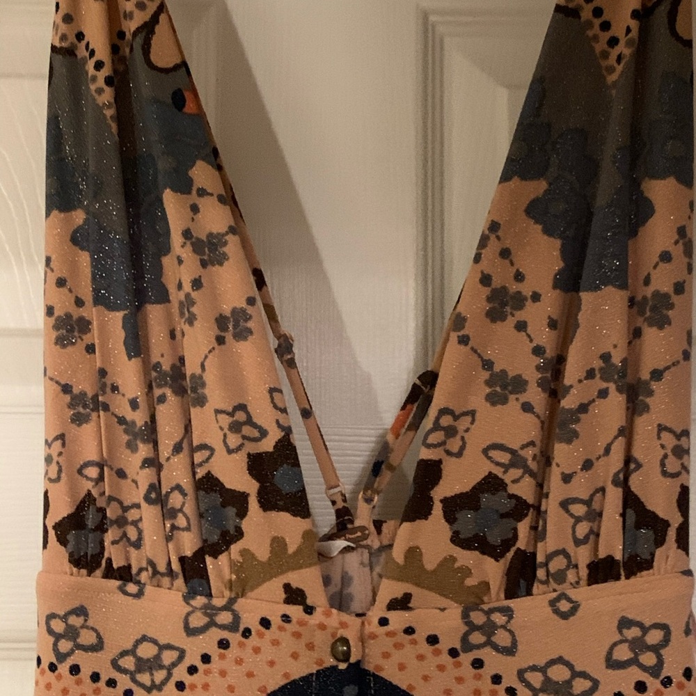 Free People - Picture 2 of 3
